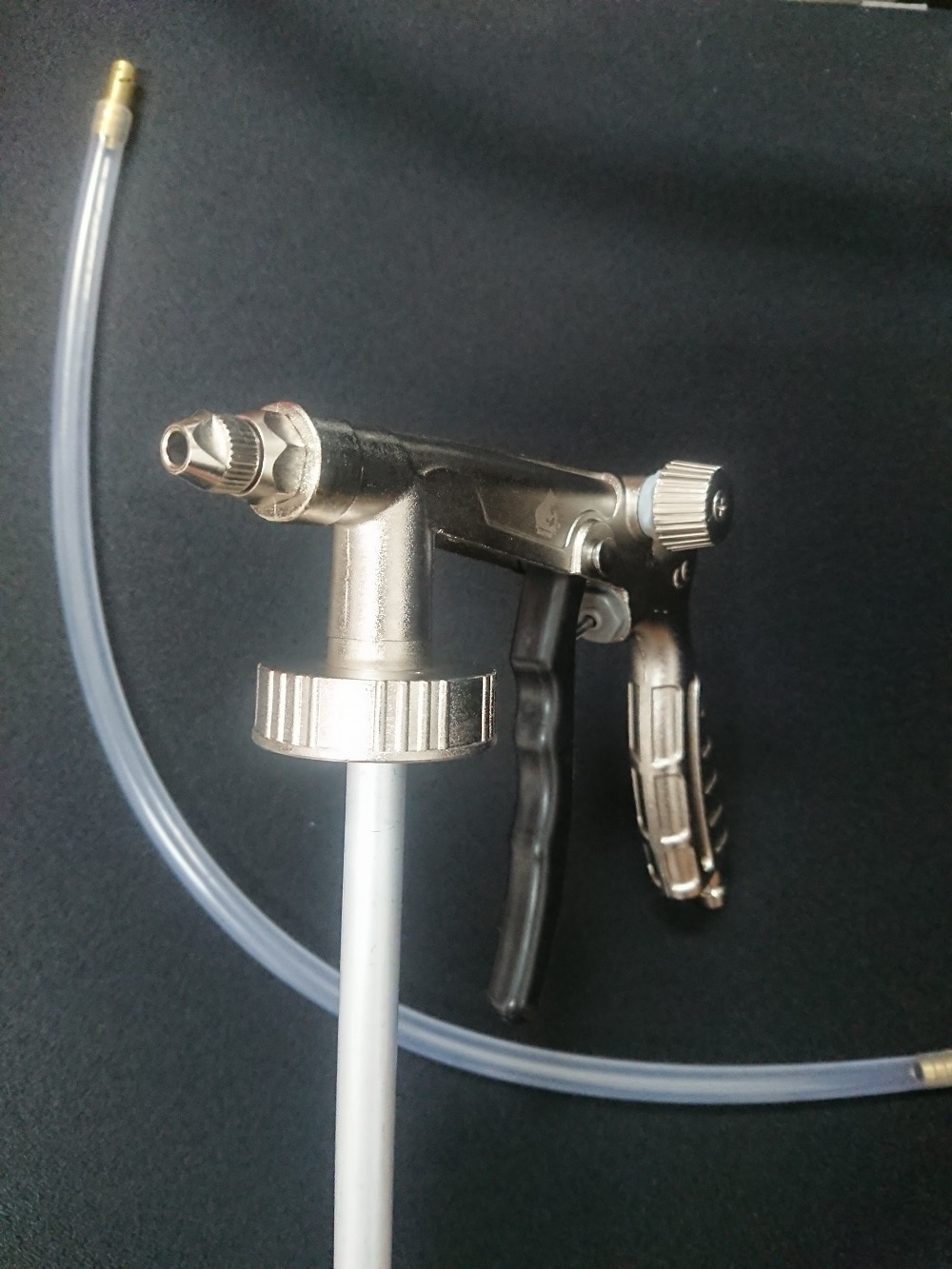 

Пистолет с регулятором давления для антикора, антигравия под евробалон (2 в 1)/ Русский мастер/ с быстросъемом Евро и насадкой