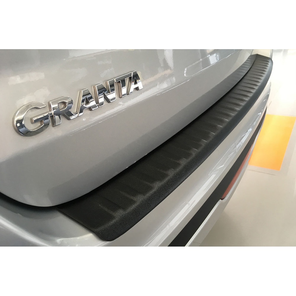 

Для Lada Granta FL (Лада Гранта) Лифтбек 2018- Защитная пластиковая накладка на задний бампер