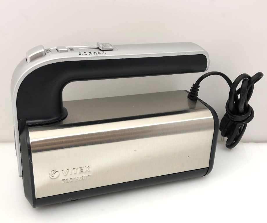 

Мотор в сборе с корпусом для миксера Vitek VT-1401