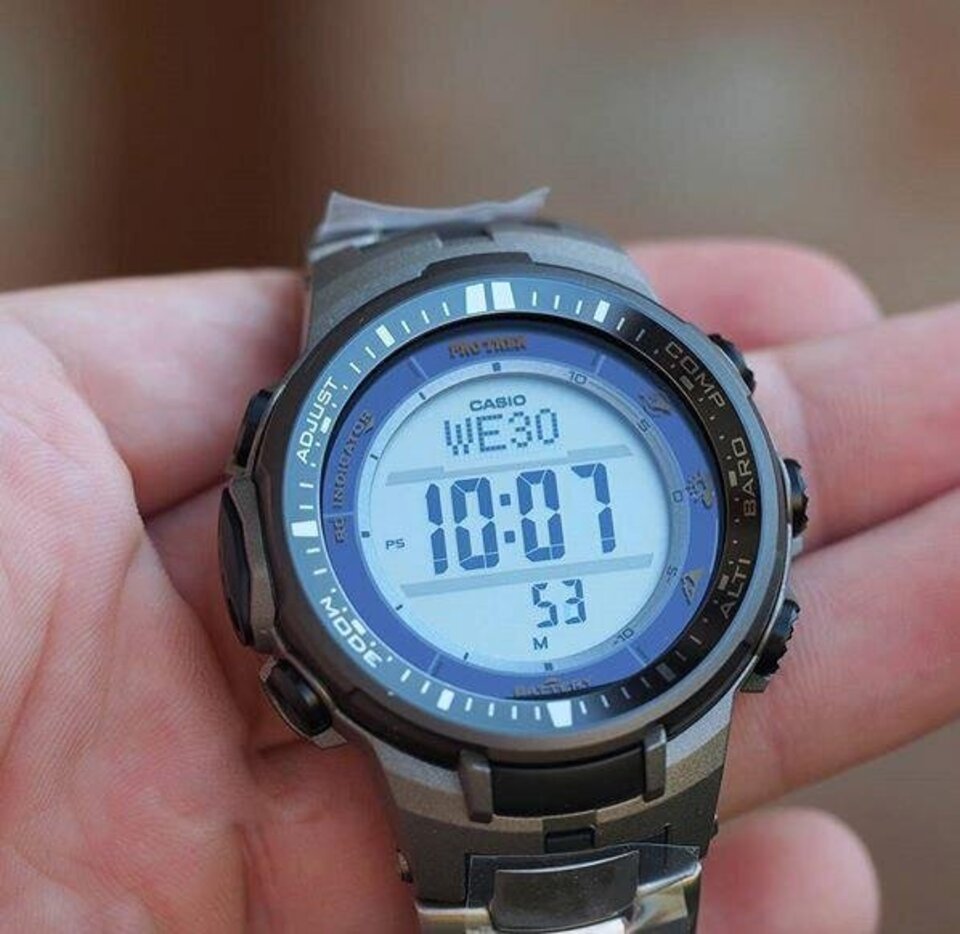 時計 CASIO PRO TREK PRW-3000T-7JF New]Casio PRO TREK Electric wave solar triple Sensor mid