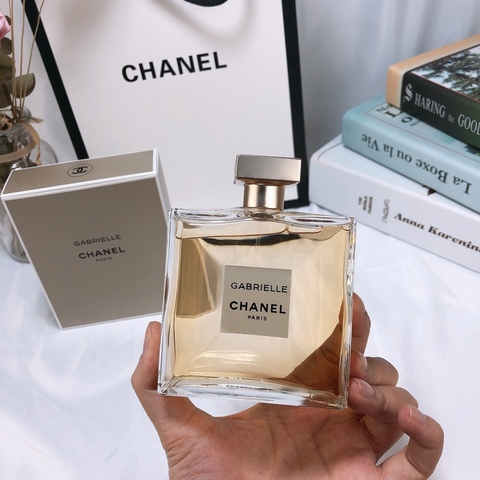 Chanel Allure Homme 50ml + 変え2本新品未使用 CHANEL - CHANEL ALLURE HOMME 50ml シャネル アリュール オムの