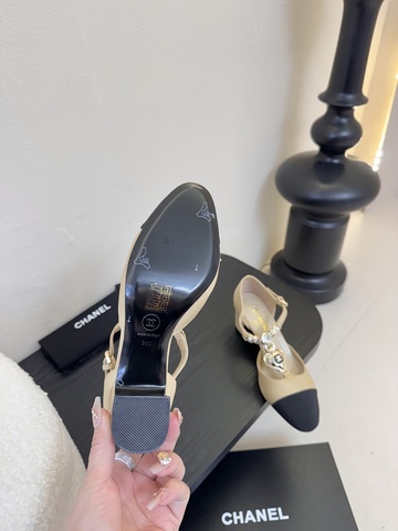 CHANEL 黒 ムートンロングブーツ　ウェッジ CHANEL Clog Leather Upper Comfort Shoes for Women for sale
