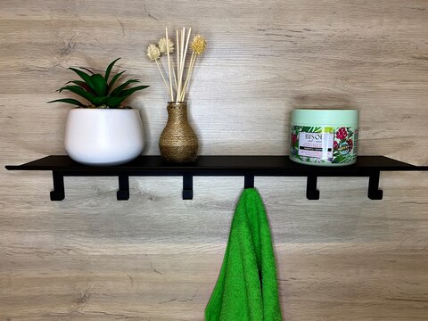 Полка металлическая с крючками для ванны, кухни или прихожей