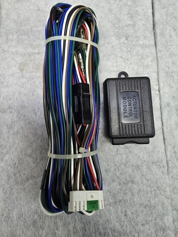 Модуль с проводкой для центрального замка на 4 двери