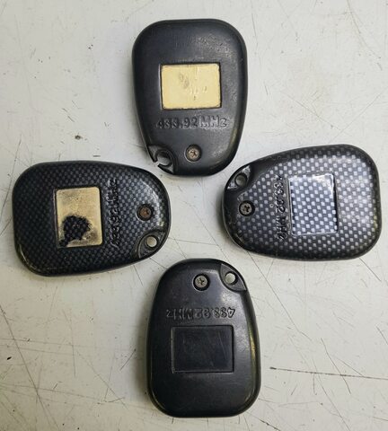 Брелок АПС 1200 Совместимость: 500 \ 1100 \ 1300 \ 2000 \ 2100 \ 2300 б\у рабочий