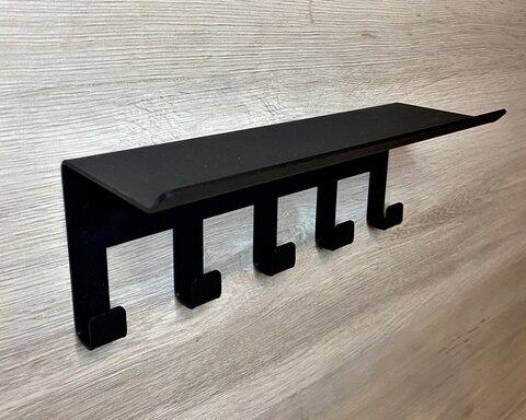 Ключница настенная с полкой металлическая в прихожую