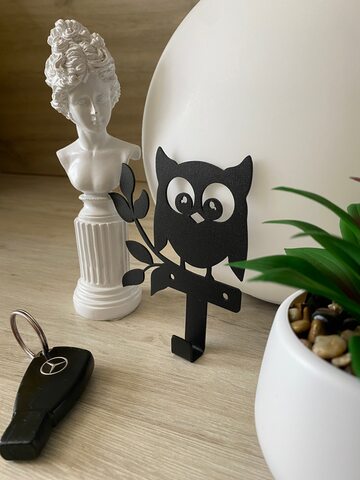 Ключница,крючок,на стену для ванны,кухни.Прочный металлический.Сова
