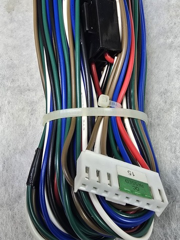 Модуль с проводкой для центрального замка на 4 двери