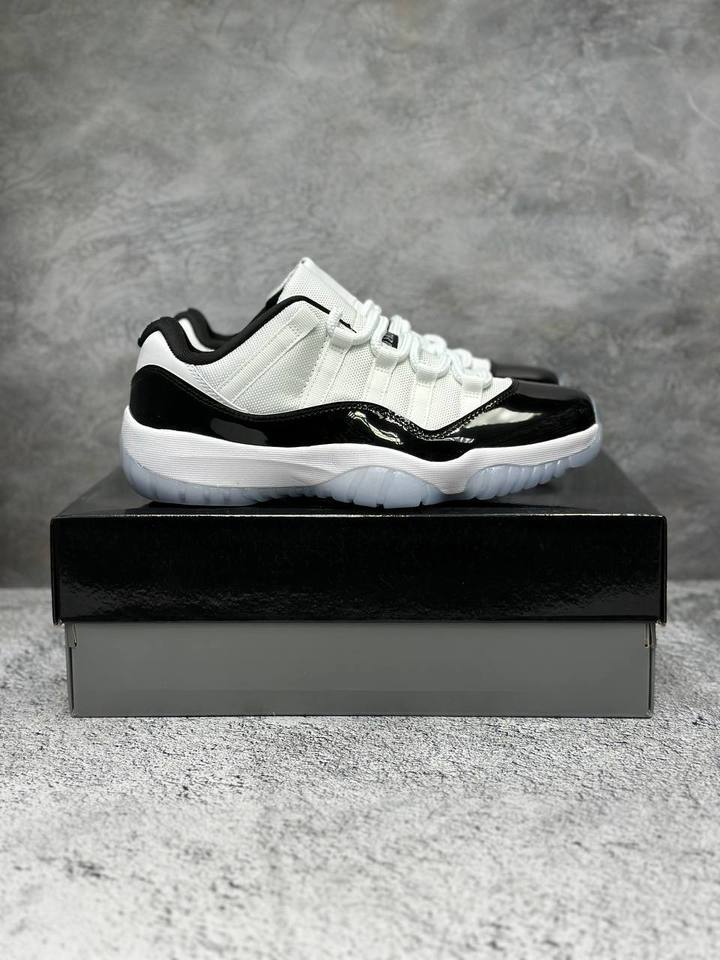Кроссовки мужские Nike Air Jordan 11 Retro Low кроссовки мужские