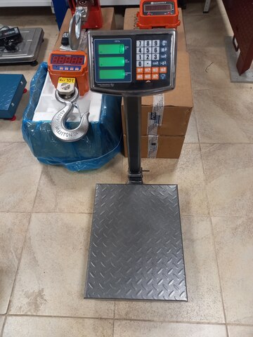 Весы электронные торговые 300 кг для магазина 50х40см Усадьба ВТЭ-300Н