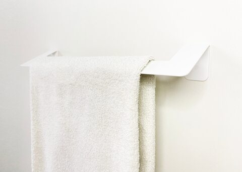 Держатель для полотенец металлический 30 -40 см / Вешалка для полотенец настенная для ванной комнаты или кухни