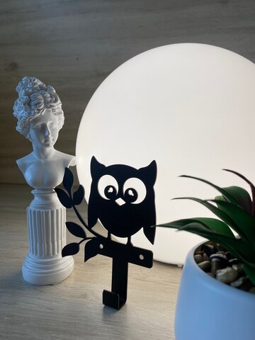 Ключница,крючок,на стену для ванны,кухни.Прочный металлический.Сова