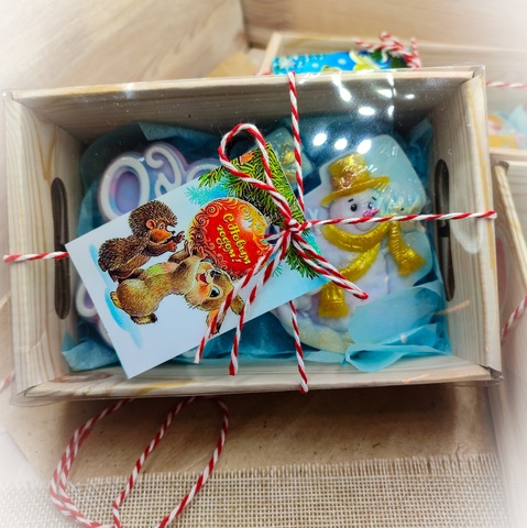 подарок на новый год , набор " Тепла и уюта , Снеговик " мыло ручной работы, символ года, подарок женщине на новый год