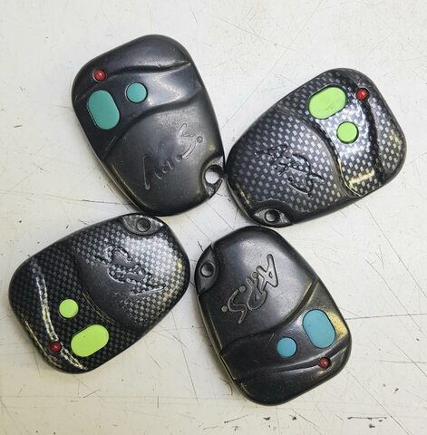 Брелок АПС 1200 Совместимость: 500 \ 1100 \ 1300 \ 2000 \ 2100 \ 2300 б\у рабочий