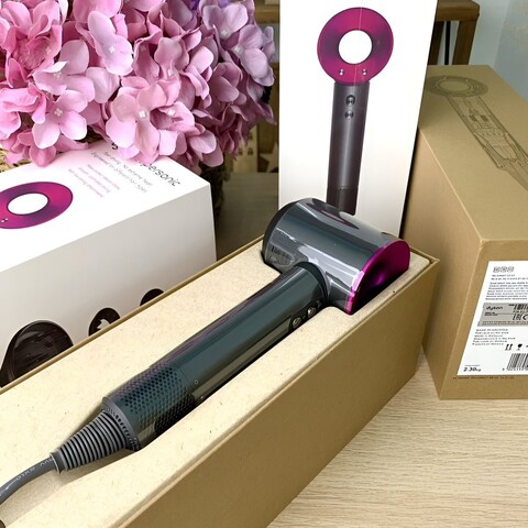 Фен для волос Dyson Supersonic HD08 с технологией быстрой сушки — изображение товара