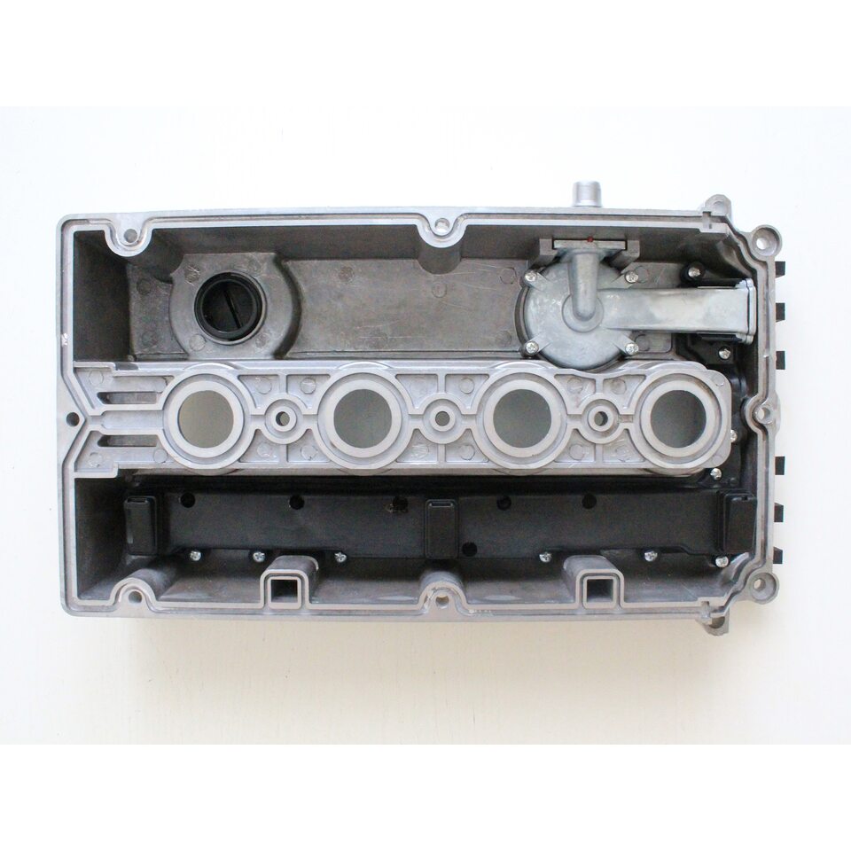 Алюминиевая клапанная крышка 55564395 (55558673) OPEL 5607258