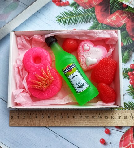 мыло ручной работы,набор,подарок девушке,8 марта,любовь,королеве,набор для женщины,подарок на 8 марта